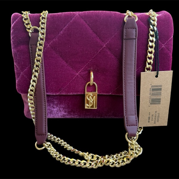 Steve Madden Rich Fuchsia Velvet Lock Shoulder Bag with Chain strap NWT - Picture 6 of 16